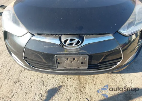 2012 Hyundai Veloster Base W/Black from USA, damaged, VIN KMHTC6AD5CU071809